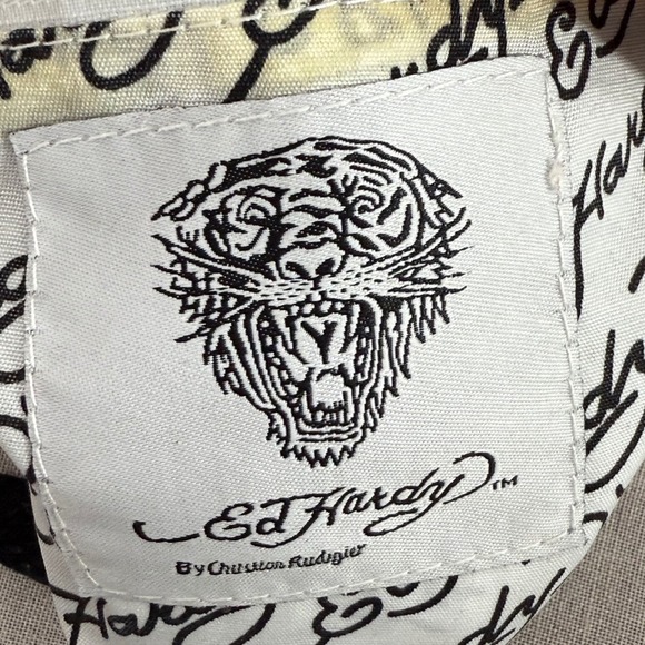 Ed Hardy Red Crossbody Bag with Skull Design - Picture 10 of 12